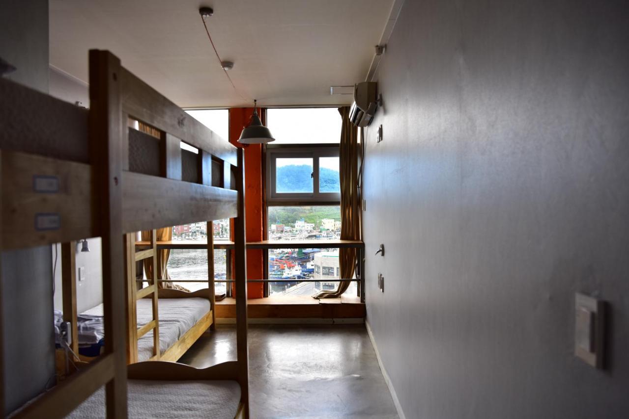 Lifeguesthouse Tongyeong Bagian luar foto