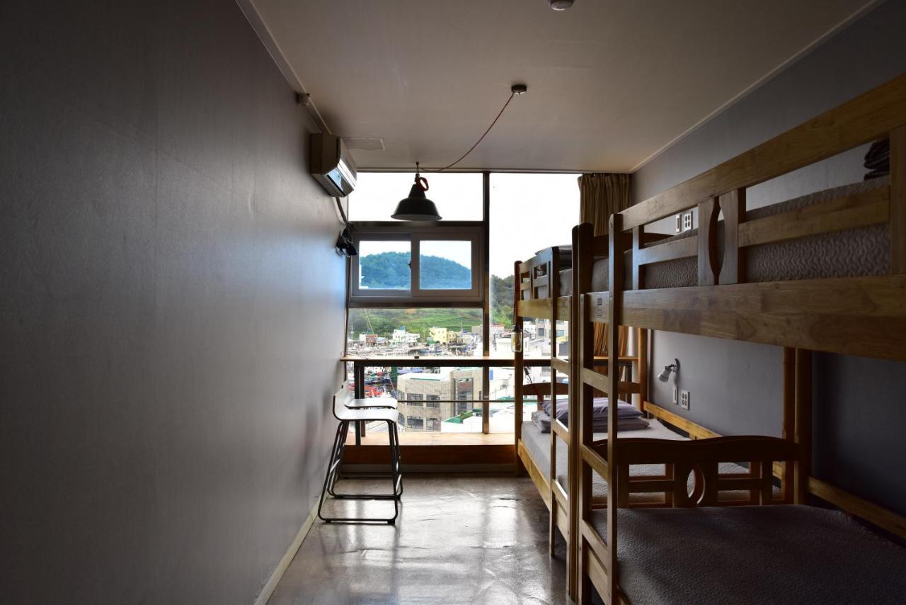 Lifeguesthouse Tongyeong Bagian luar foto