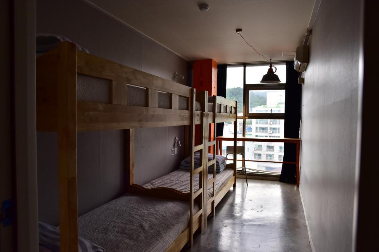 Lifeguesthouse Tongyeong Bagian luar foto